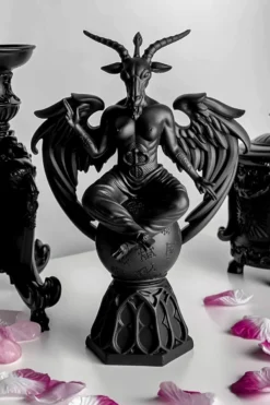 Statuette BAPHOMET En Résine -DISCOBOLE Soldes baphomet resin statuette b x1600 900