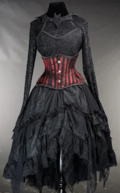 Jupe Gothique à Volants -DISCOBOLE Soldes black ruffle skirt bat blouse 1 41 900