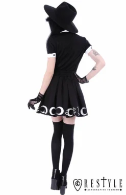 Jupe Plissée RESTYLE 'symbol Skirt' -DISCOBOLE Soldes eng pl black pleated short skirt with alchemy print moon symbols symbol skirt 1606 13 900