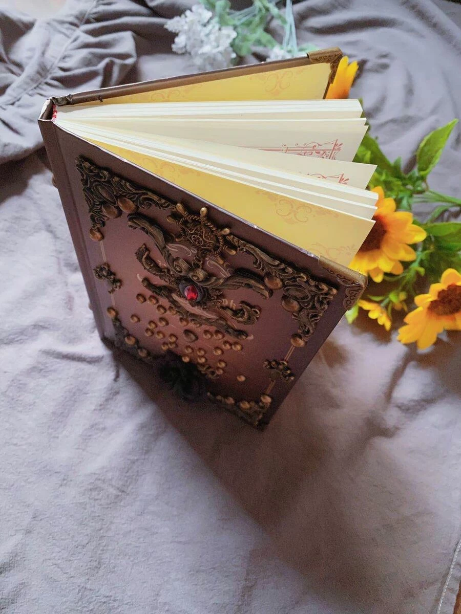 Journal Intime Gothique 'Mithe' 6 Journal Intime Gothique 'Mithe' – Image 4