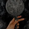 Miroir à Main KILLSTAR 'Lord Of Night' -DISCOBOLE Soldes lord of the night hand mirror b x1600 900